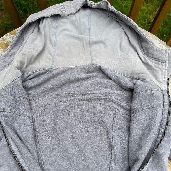 Lululemon ⎮ Grey scuba hoodie - Picture 7 of 8